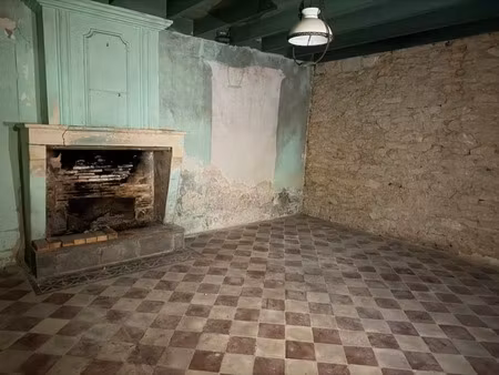 vente maison 4 pièces 200 m² à val-de-livenne (33820)  129 000 €