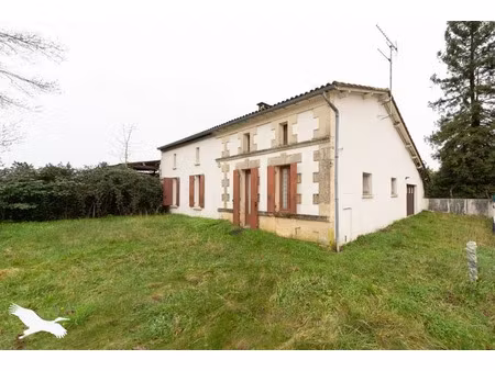 vente maison 5 pièces 99 m² à chamouillac (17130)  159 000 €