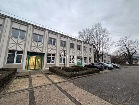 location local professionnel 301m² meylan 38240