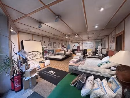 location local commercial 72m² neuville sur saone 69250