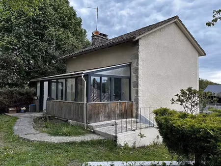 vente maison 4 pièces 70 m² à glénat (15150)  140 000 €
