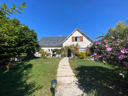 achat maison 8 pièces 215m²