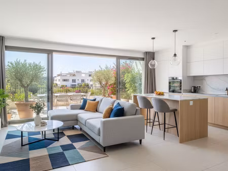 vente appartement 2 pièces 60 m² la ciotat (13600)