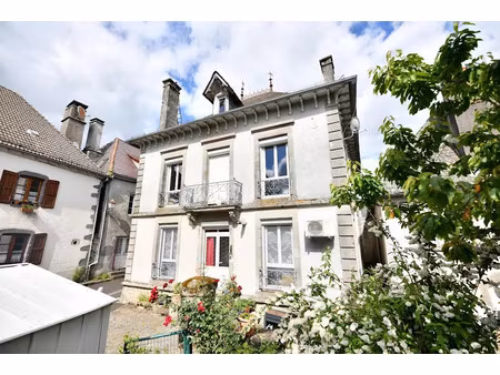 vente maison 6 pièces 151 m² à pleaux (15700)  185 000 €