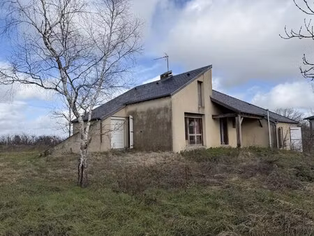 sur la commune d'onet le château
