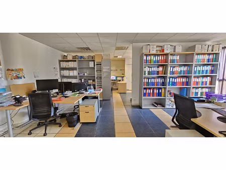 achat local commercial 177m² six fours les plages 83140