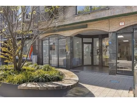 veelzijdig handelspand in hartje lanaken