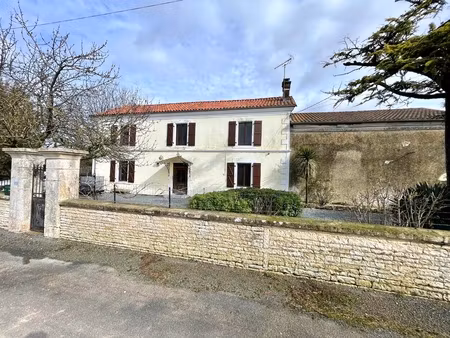 vente beautiful 4-bedroom stone farmhouse on the edge of a village