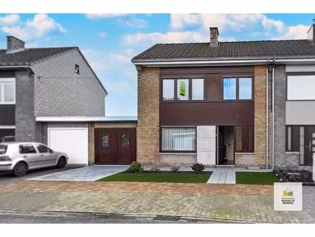 centraal gelegen woonst met zuidgerichte tuin