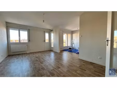 appartement à vendre 4 pièces 78.81 m² - chalon-sur-saône (71) - 110 000€