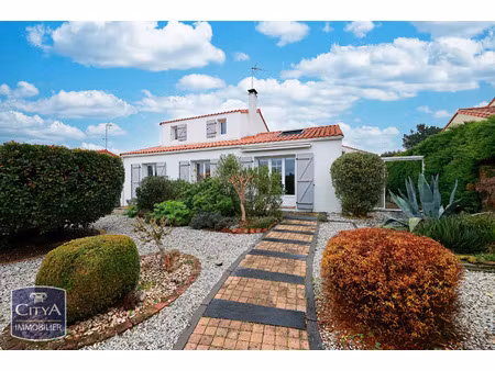 maison à vendre 6 pièces 145.4 m² - la bernerie-en-retz (44) - 449 400€