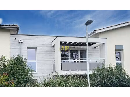 canejan appartement 2 pièces et parkings