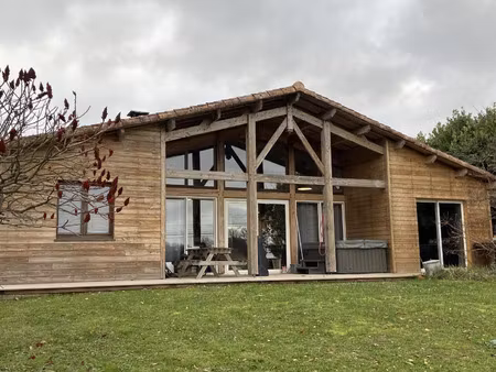 vente maison 4 pièces 141 m² la chapelle-aubareil (24290)