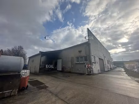 local d'activité avec bureaux de 1 315 m² à vendre - brie-comte-robert (77)