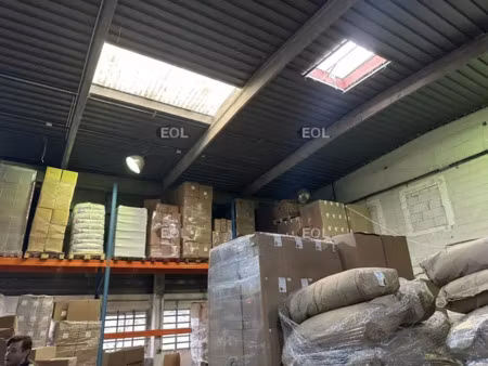 a vendre - entrepôt de 2 366 m²
