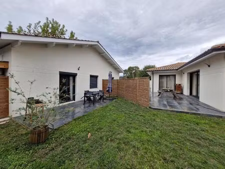 contemporaine de charme proche bourg avec studio