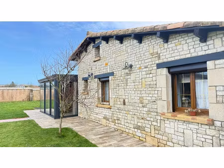 vente maison 6 pièces 225 m² à coulon (79510)  358 800 €