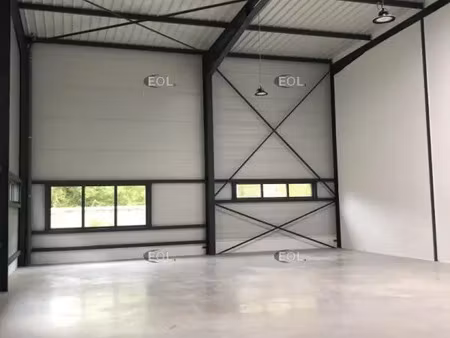 local d'activité avec bureaux de 221 m² à louer - bussy-saint-georges (77)