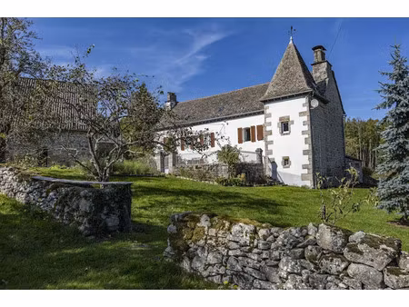 vente maison 8 pièces 224 m² à auriac (19220)  369 600 €