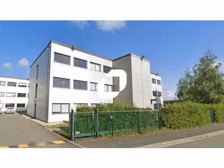 a louer  proximite autoroute a1