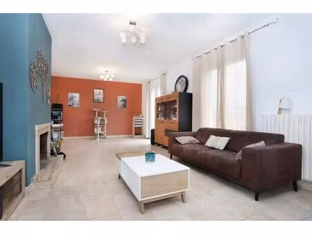 maison lumineuse 7 pièces à domagné