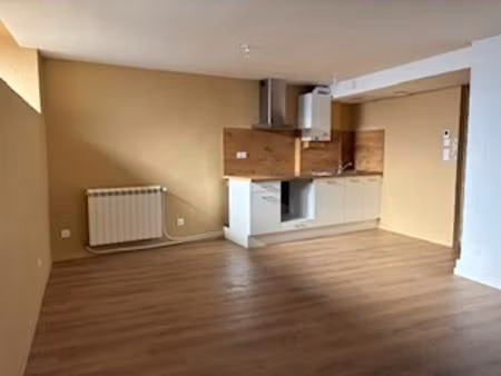 location appartement 2 pièces 57m2 rodez 12000 - 521 € - surface privée