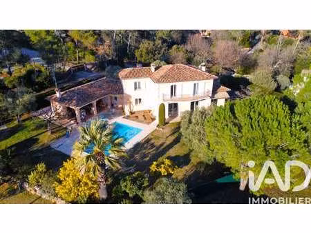 vente maison piscine à la motte (83920) : à vendre piscine / 200m² la motte
