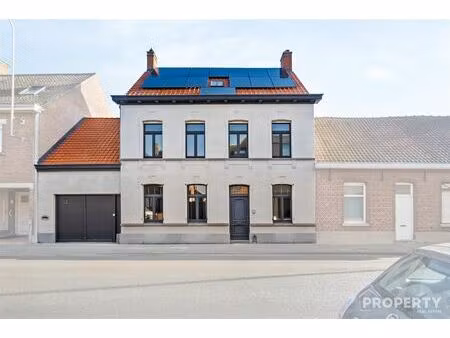 huis te koop in wakken met 4 slaapkamers