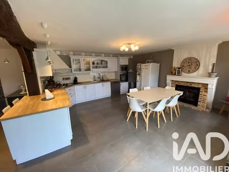 vente maison 8 pièces 200 m² donnezac (33860)