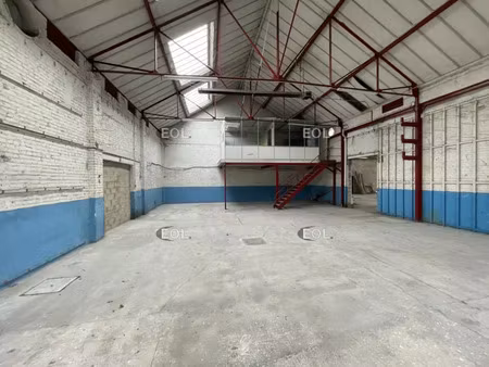 a louer : local d'activités de 415 m²
