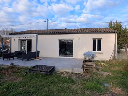 vente maison 4 pièces 94 m² laruscade (33620)