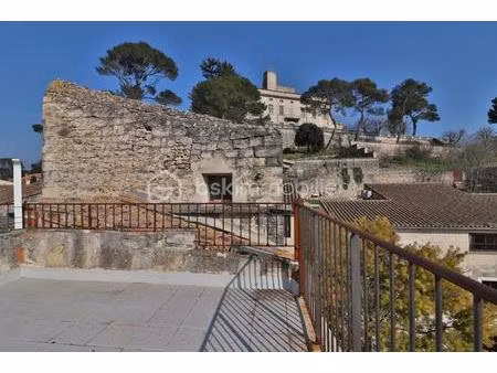 2 immeubles à rénover de 800m² avec cours  terrasse et balcon