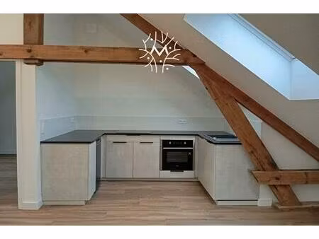 location dernier étage 2 pièce(s)