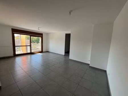 appartement t4 a louer a riorges - village