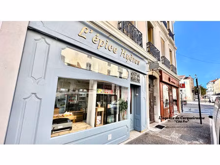 vente local commercial 3 pièces 32m2 hyères 83400 - 19000 € - surface privée