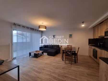 location meublée appartement 2 pièces 51 m² à ares (33740)  800 €