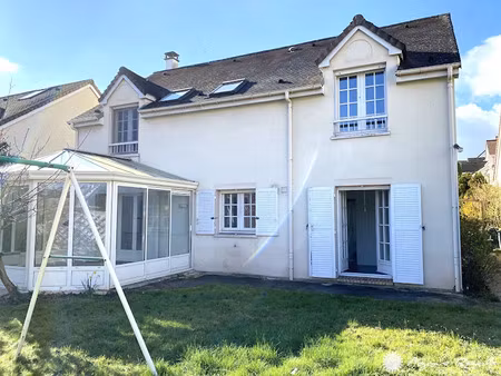location maison 6 pièces 157 m² à fourqueux (78112)  3 800 €