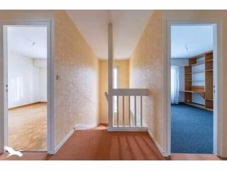 vente maison à la roche-sur-yon (85000) : à vendre / 121m² la roche-sur-yon