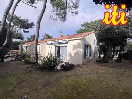 vente maison aux sables-d'olonne (85100) : à vendre / 150m² les sables-d'olonne