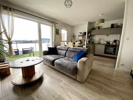 appartement t3 récent avec garage  terrasse et sans travaux