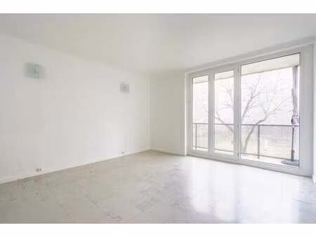 appartement de 3 pièces de 64 m² à rosny-sous-bois