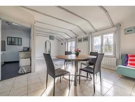 appartement 3 pièces de 83 m² à saint-rémy-lès-chevreuse