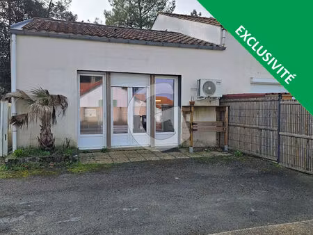 local commercial 30 m² à vendre à la tranche sur mer