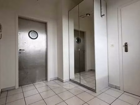 appartement spacieux et traversant en plein centre de wavre