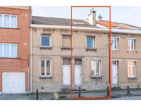 maison à rénover - 2 chambres - 110m² !
