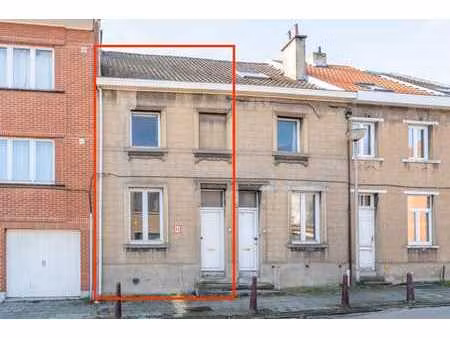 maison à rénover - 2 chambres - 125m2 !