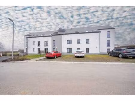 superbe 2 ch avec garage à libramont