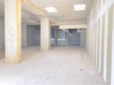 local commercial à louer