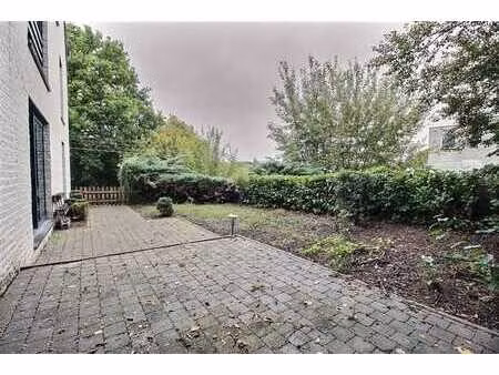 appartement 2 chambres avec terrasse + empl. de parking