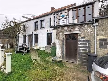 maison 3 facades a renover avec jardin et garage